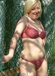 Yanus Public Nudity^uk Flashers Public XXX Free Pics Picture Pictures Photo Photos Shot Shots